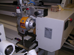 SPS gesteuerter Längs- und Querschneider 3